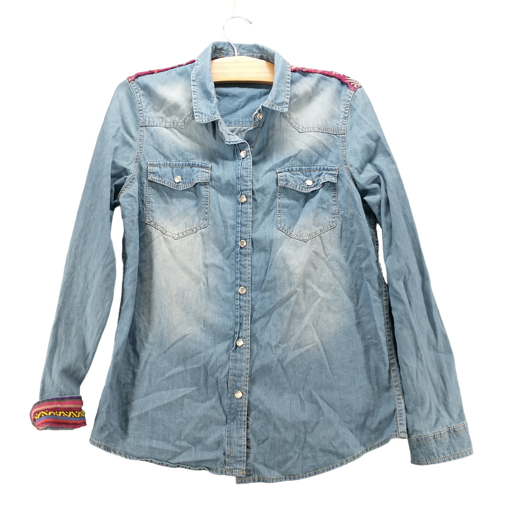 INSO Activewear Women's Pearl Snap Shirt Blue Medium Chambray Long Sleeve